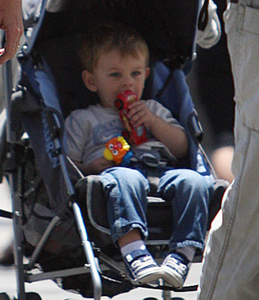 Sheryl+Crow+Son+Wyatt+Sydney+L6wgKNWno-6l.jpg